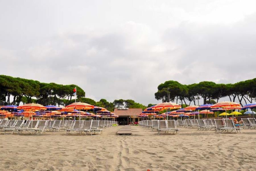 Campeggio Italia, Massa